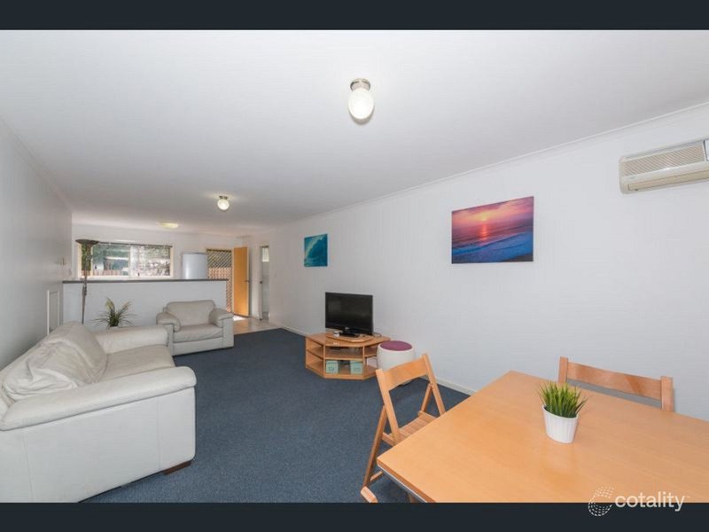 Photo - 6/23-27 Bailey Street, Woody Point QLD 4019 - Image 3