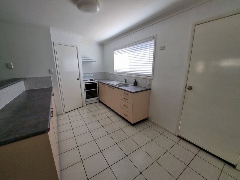 Photo - 6/23-27 Bailey Street, Woody Point QLD 4019 - Image 3