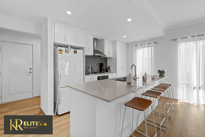 Photo - 6/23 Limestone Rise, Piara Waters WA 6112 - Image 6