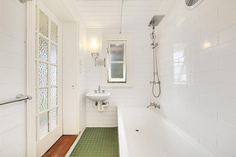 Photo - 6/240 Forbes Street, Darlinghurst NSW 2010 - Image 2