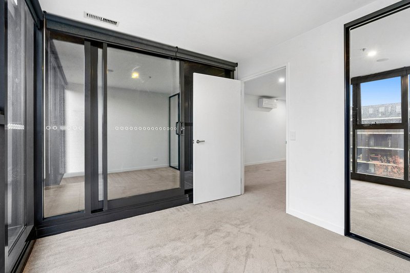 Photo - 624/1 Elouera Street, Braddon ACT 2612 - Image 3