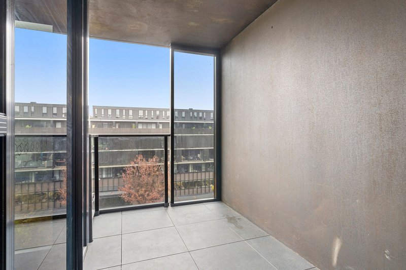 Photo - 624/1 Elouera Street, Braddon ACT 2612 - Image 7