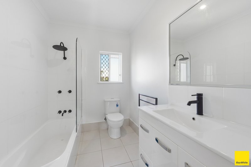 Photo - 6/25-27 Fairweather Street, Yorkeys Knob QLD 4878 - Image 8