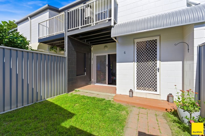 Photo - 6/25-27 Fairweather Street, Yorkeys Knob QLD 4878 - Image 9