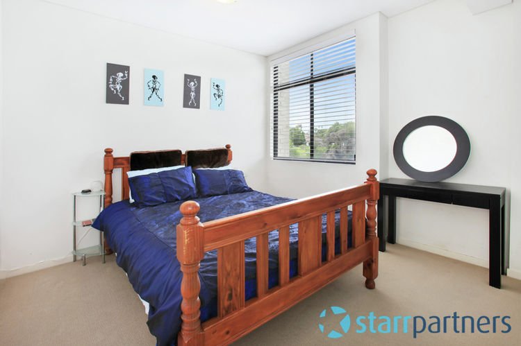 Photo - 6/25 Dressler Court, Merrylands NSW 2160 - Image 6