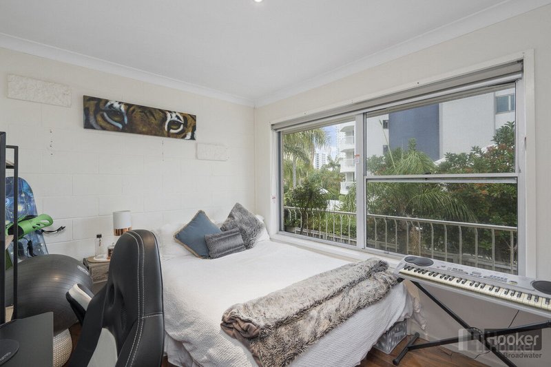 Photo - 6/26 Cronin Avenue, Main Beach QLD 4217 - Image 7