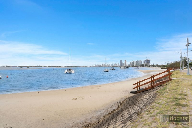 Photo - 6/266 Marine Parade, Labrador QLD 4215 - Image 2