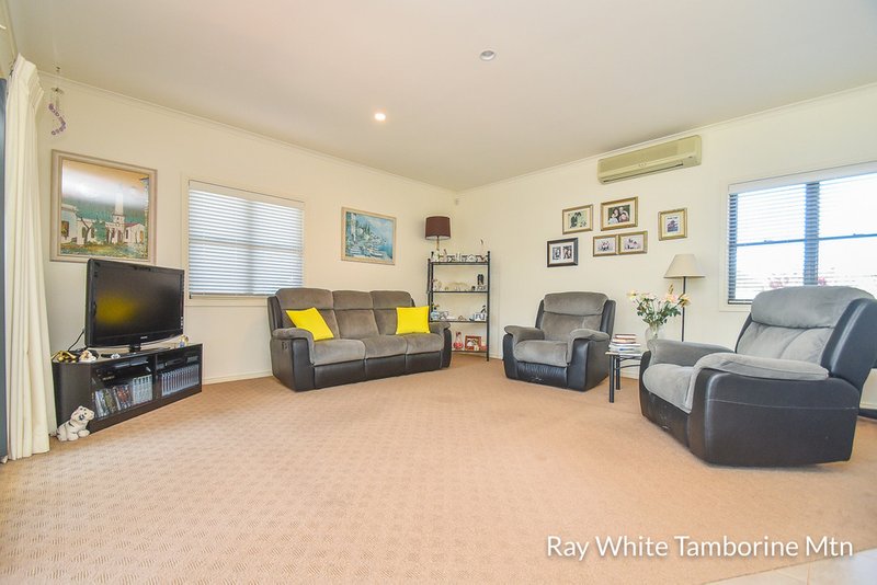 Photo - 6/27-29 Capo Lane, Tamborine Mountain QLD 4272 - Image 6