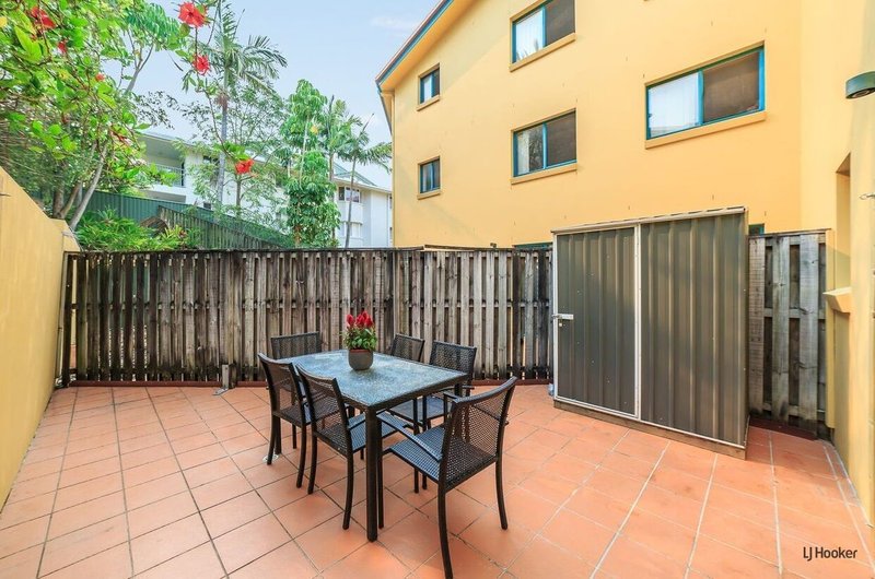 6/27-29 Dutton Street, Coolangatta QLD 4225