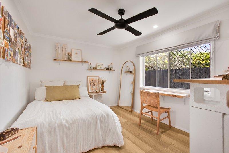 Photo - 627 David Low Way, Pacific Paradise QLD 4564 - Image 11