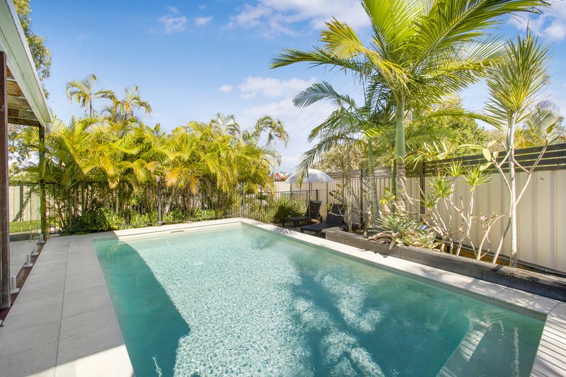 Photo - 627 David Low Way, Pacific Paradise QLD 4564 - Image 18