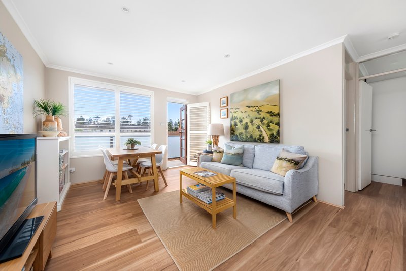 Photo - 6/27 Seabeach Avenue, Mona Vale NSW 2103 - Image 1