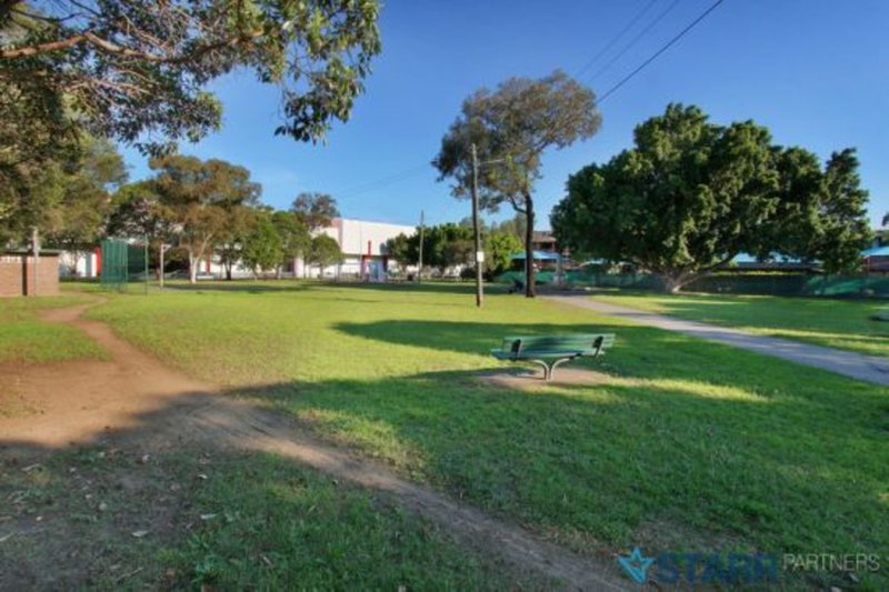 Photo - 6/27 Windsor Road, Merrylands NSW 2160 - Image 8