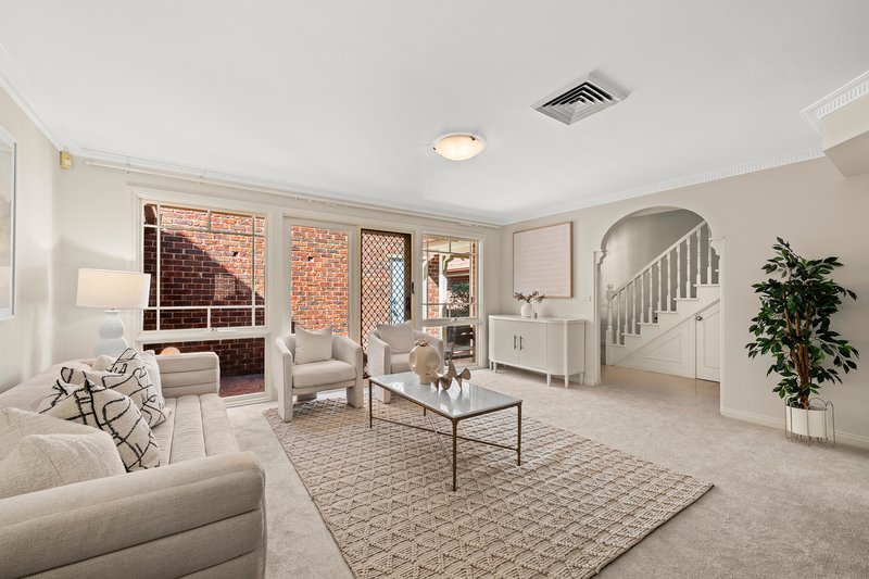 Photo - 6/28-30 Castle Street, Castle Hill NSW 2154 - Image 3