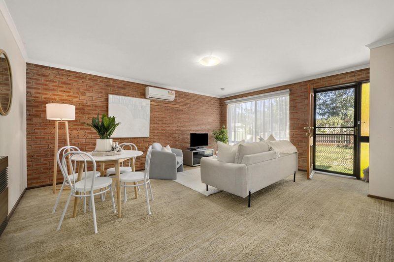 Photo - 6/28 Bungendore Road, Queanbeyan East NSW 2620 - Image 2