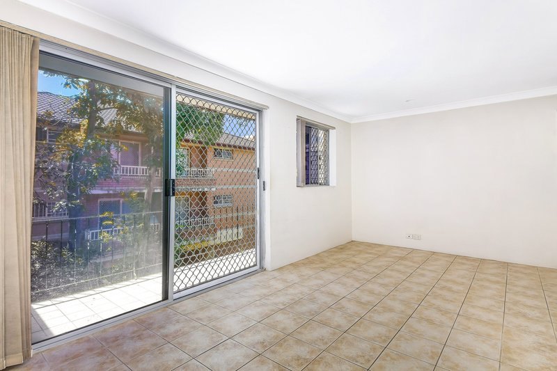 Photo - 6/28 Henley Road, Homebush West NSW 2140 - Image 2