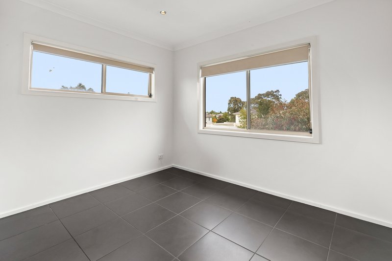 Photo - 6/29 Ardsley Circuit, Craigieburn VIC 3064 - Image 6