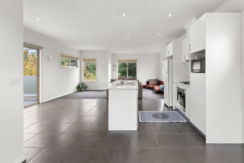 Photo - 6/29 Ardsley Circuit, Craigieburn VIC 3064 - Image 9
