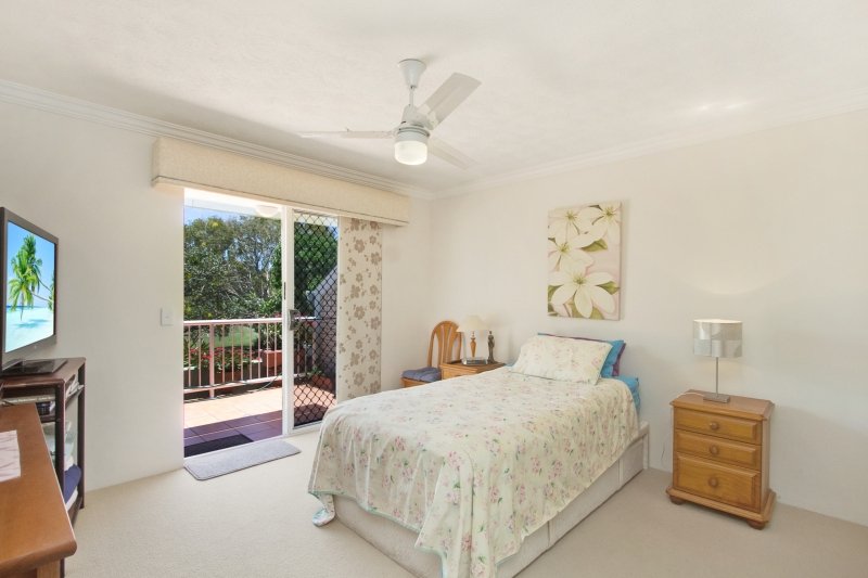 Photo - 6/29 Dixon Street, Coolangatta QLD 4225 - Image 3