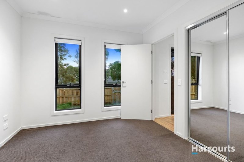 Photo - 6/29 Stamford Crescent, Rowville VIC 3178 - Image 8