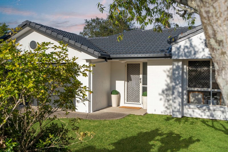 Photo - 62A Lagoon Crescent, Bellbowrie QLD 4070 - Image 2