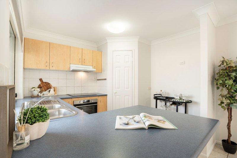 Photo - 62A Lagoon Crescent, Bellbowrie QLD 4070 - Image 6