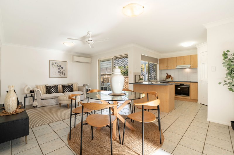 Photo - 62A Lagoon Crescent, Bellbowrie QLD 4070 - Image 7