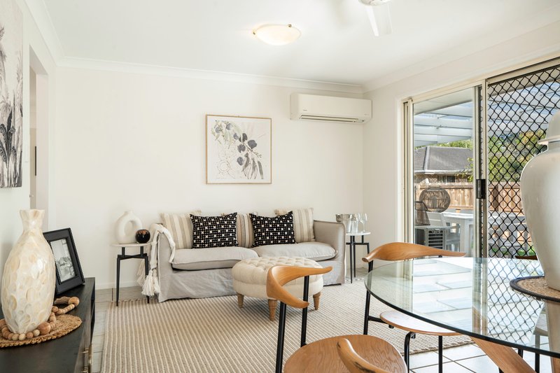 Photo - 62A Lagoon Crescent, Bellbowrie QLD 4070 - Image 9