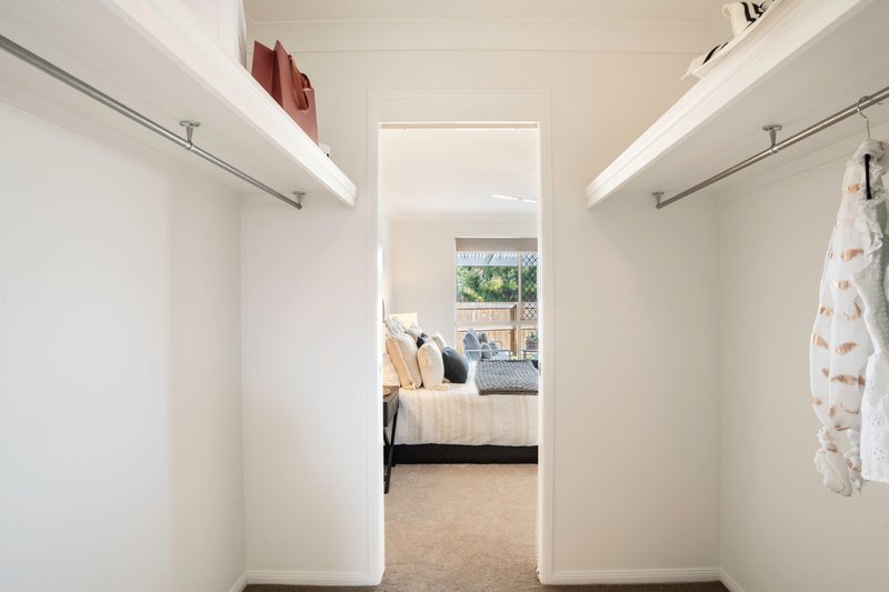 Photo - 62A Lagoon Crescent, Bellbowrie QLD 4070 - Image 12