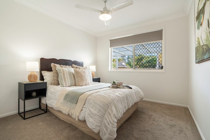 Photo - 62A Lagoon Crescent, Bellbowrie QLD 4070 - Image 14