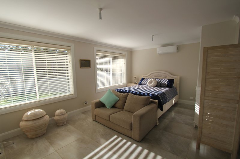 Photo - 62A Pleasure Point Road, Pleasure Point NSW 2172 - Image 6