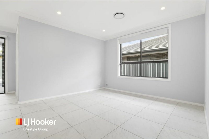 Photo - 62A Water Gum Road, Gregory Hills NSW 2557 - Image 10