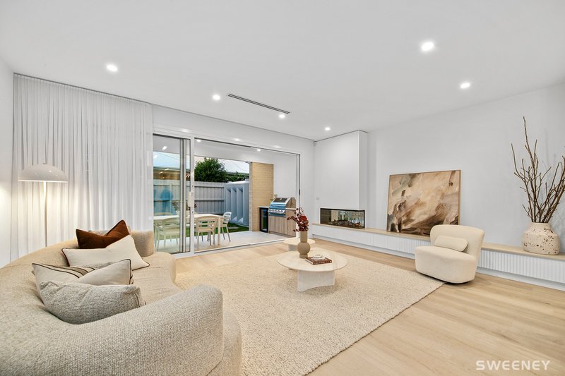 Photo - 62B Gordon Street, Newport VIC 3015 - Image 2