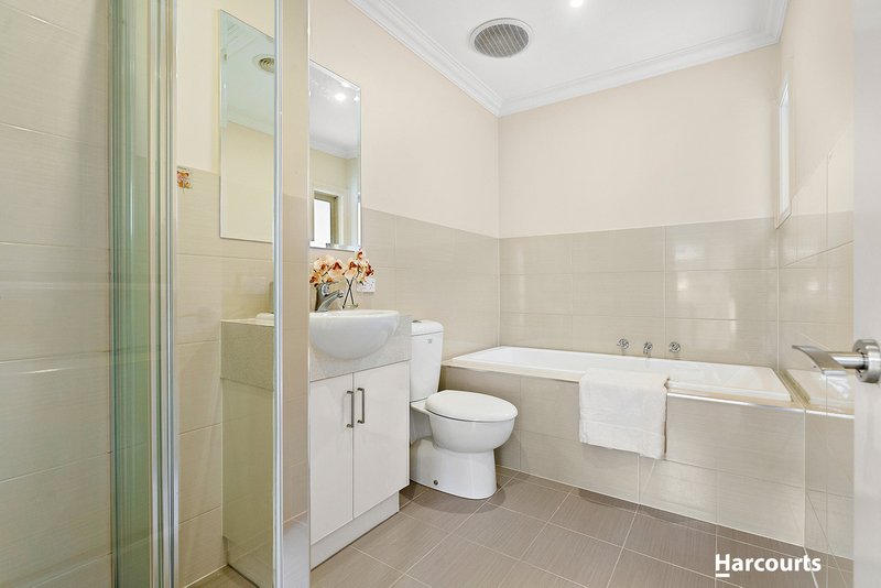 Photo - 62C Pepperell Avenue, Glen Waverley VIC 3150 - Image 8