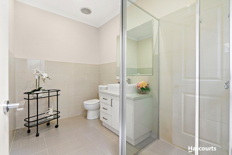 Photo - 62C Pepperell Avenue, Glen Waverley VIC 3150 - Image 9