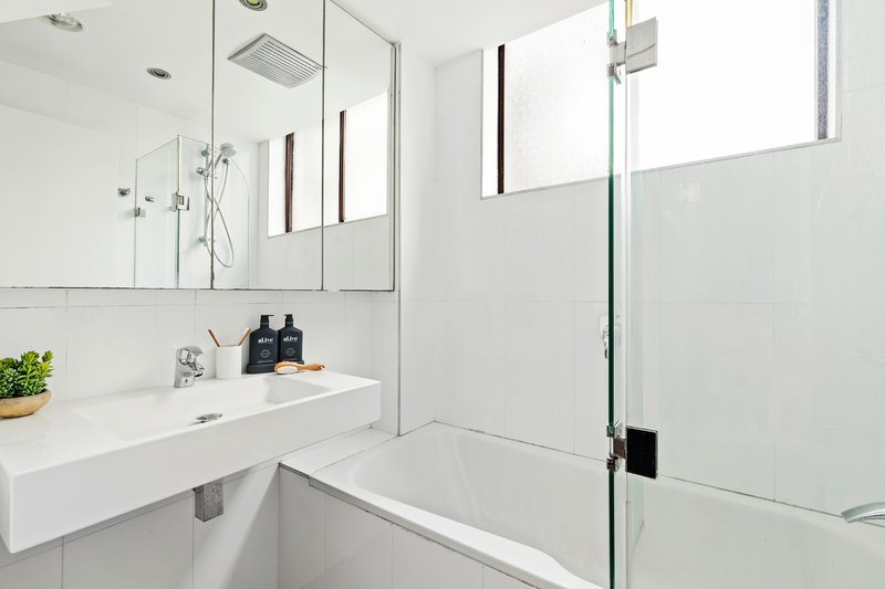 Photo - 6/3-5 Hilltop Crescent, Fairlight NSW 2094 - Image 5