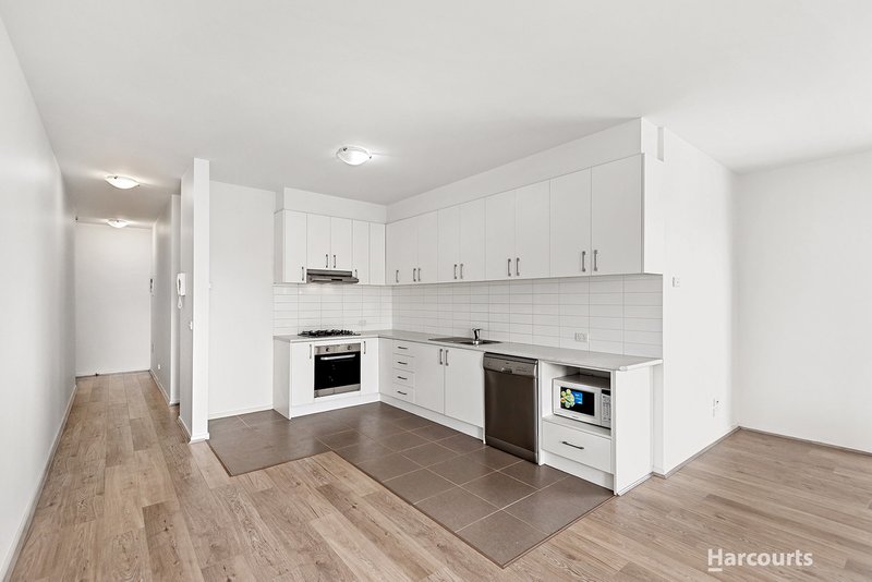 Photo - 6/3-5 Hutton Street, Dandenong VIC 3175 - Image 3