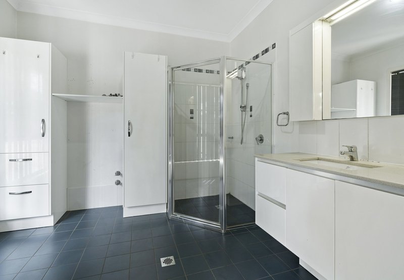 Photo - 63-65 Brolen Way, Cecil Park NSW 2178 - Image 15