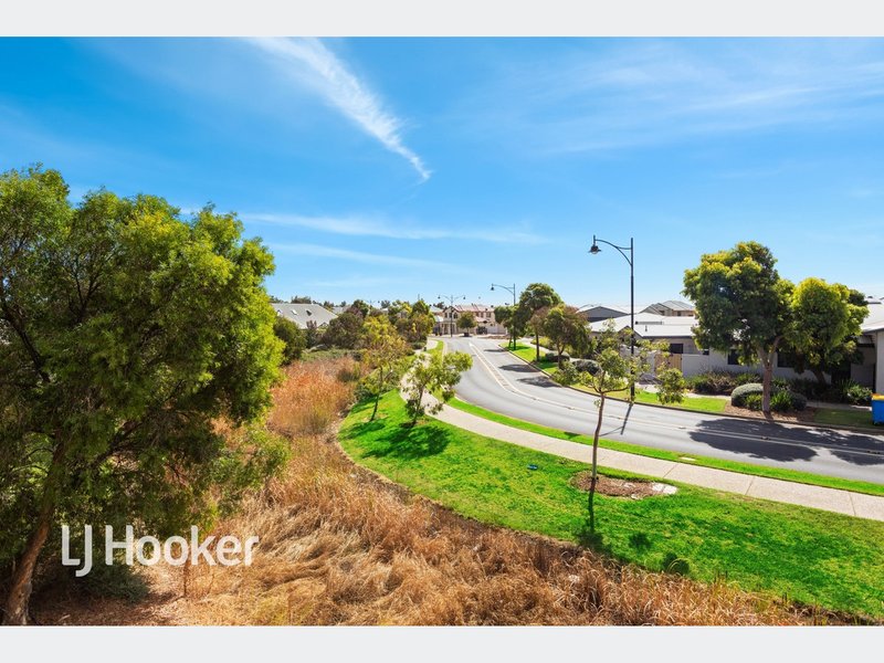 Photo - 6/3-7 Banrock Place, Mawson Lakes SA 5095 - Image 18