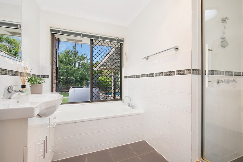 Photo - 63 Achilles Drive, Springwood QLD 4127 - Image 4