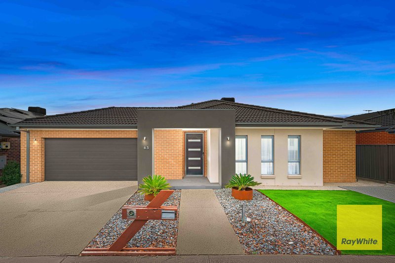 Photo - 63 Aruma Avenue, Harkness VIC 3337 - Image 2