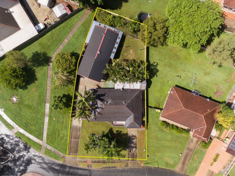 Photo - 63 Avonmore Street, Edens Landing QLD 4207 - Image 12