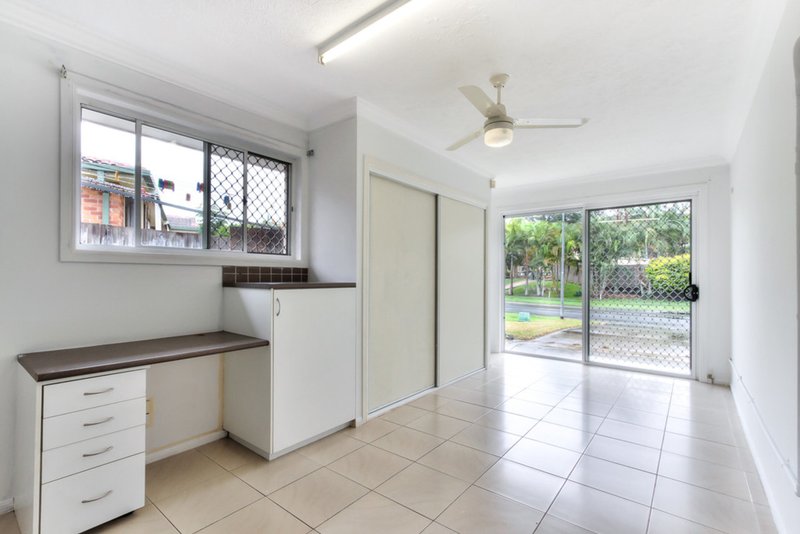 Photo - 63 Avonmore Street, Edens Landing QLD 4207 - Image 25