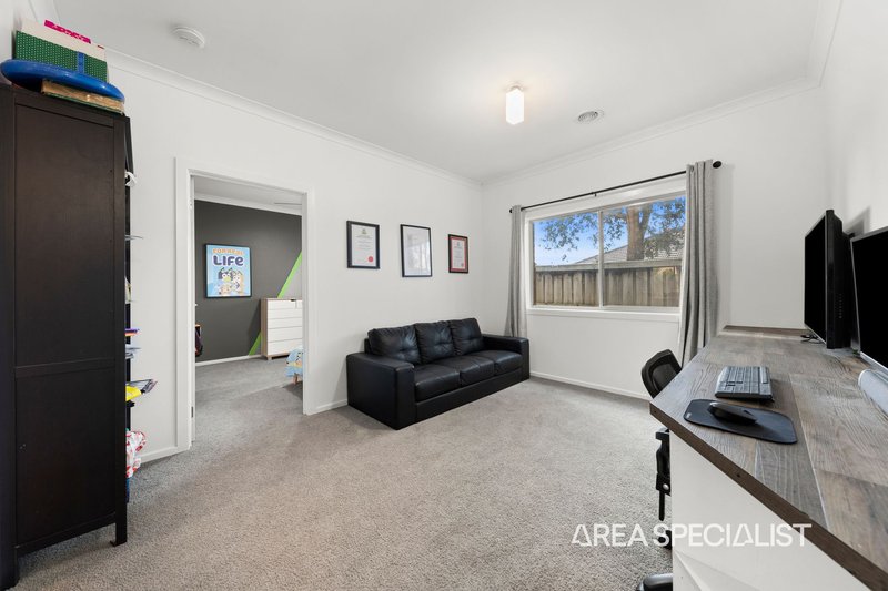 Photo - 63 Banjo Paterson Drive, Pakenham VIC 3810 - Image 20