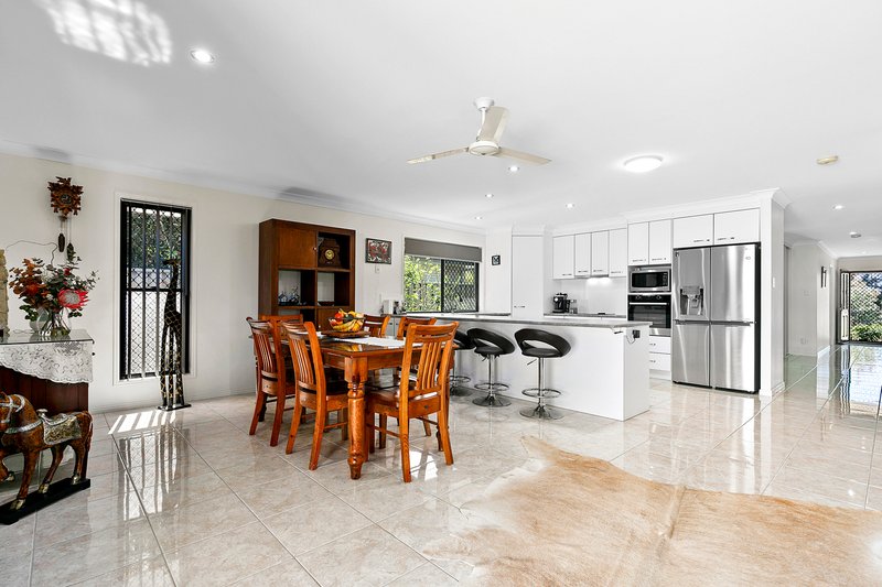 Photo - 63 Beach Drive, Burrum Heads QLD 4659 - Image 5