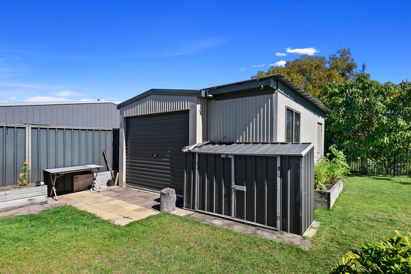 Photo - 63 Beach Drive, Burrum Heads QLD 4659 - Image 17