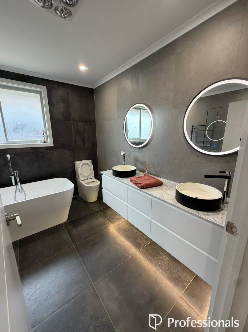 Photo - 63 Bellevue Avenue, Doncaster East VIC 3109 - Image 7
