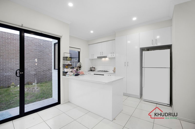 Photo - 6/3 Bellin Street, Laverton VIC 3028 - Image 6