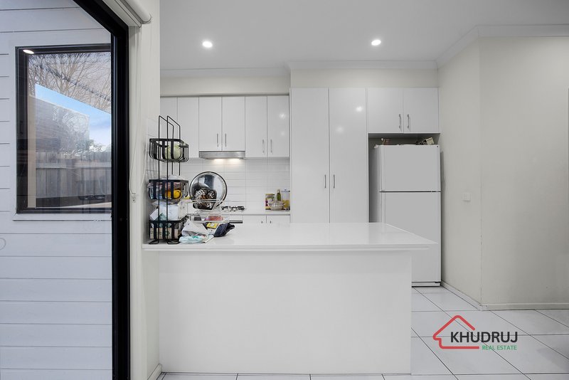 Photo - 6/3 Bellin Street, Laverton VIC 3028 - Image 8