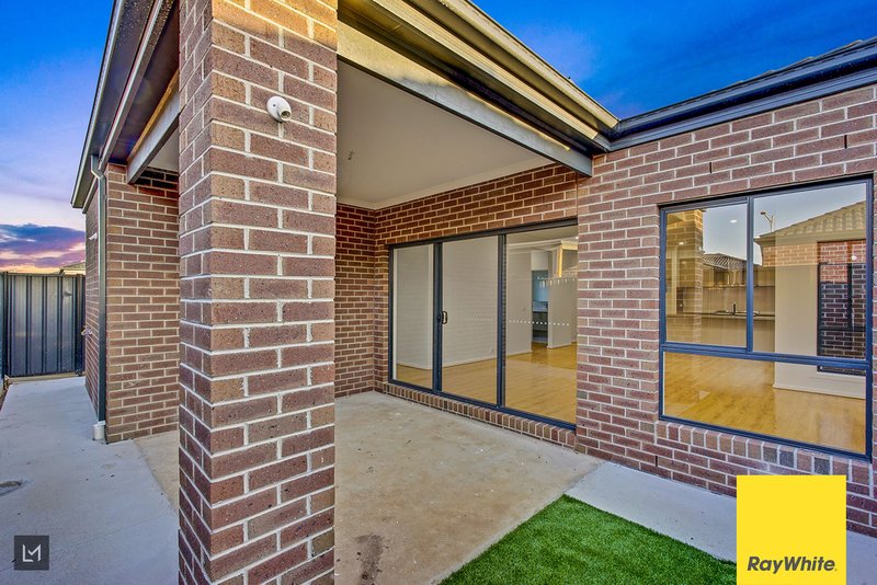 Photo - 63 Belvedere Drive, Truganina VIC 3029 - Image 6